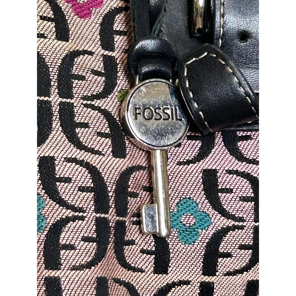 Fossil Satchel Purse Handbag‎ Signature Key Print Buckle Accents Stylish Bag